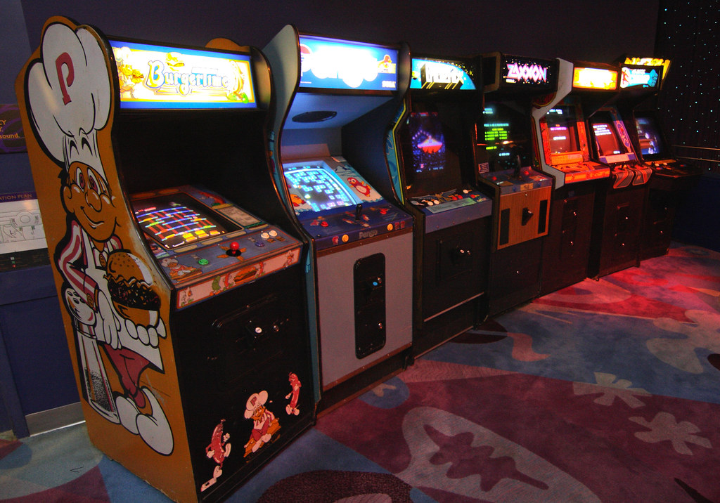 Игры с аркадных игровых автоматов ягодки игровые автоматы играть онлайн