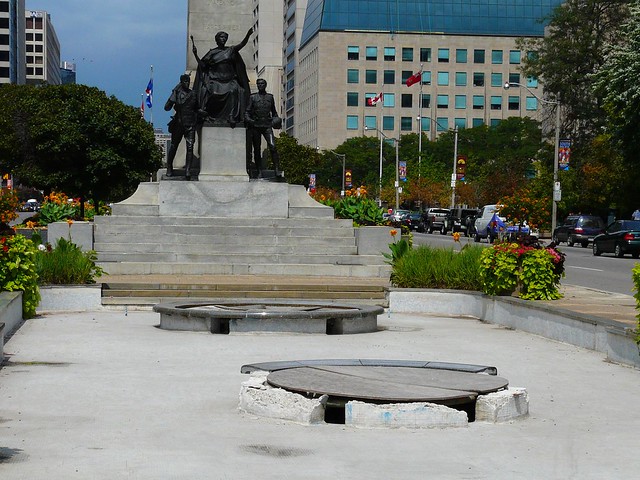 Fountain on University Avenue
