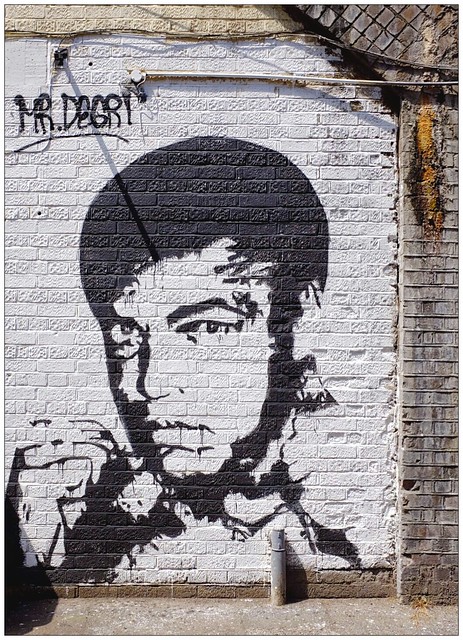 Graffiti (Mr.Degri), East London, England.