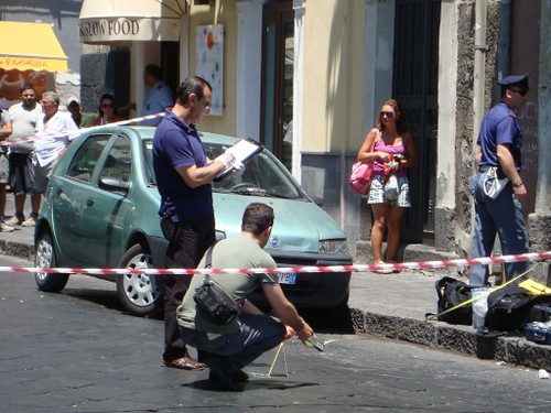 Catania, sparatoria in Piazza Dante