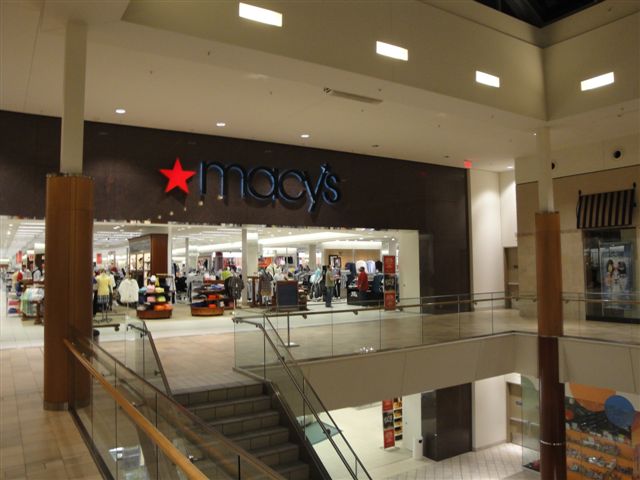 Macy's; former Hecht's (Northlake Mall)