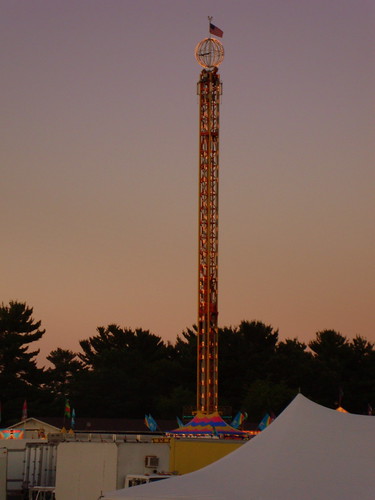 carnival trees tower festival wisconsin fun flag name fair entertainment rides midway wi amusements fabbri carnivalrides amusementrides chippewafalls droptower megadrop northernwisconsinstatefair northamericanmidwayentertainment fabbrirides fabbrimanufacturing fabbrigroup