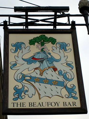 Beaufoy Bar, Lavender Hill, SW11 | by Ewan-M