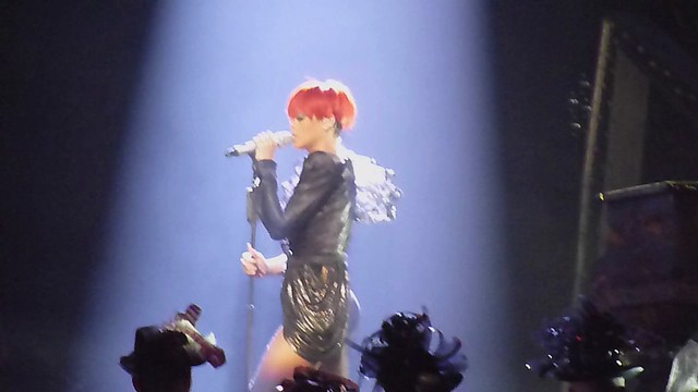 Rihanna VIDEO Unfaithful, Last Girl On Earth Tour, Montreal, 7 August 2010