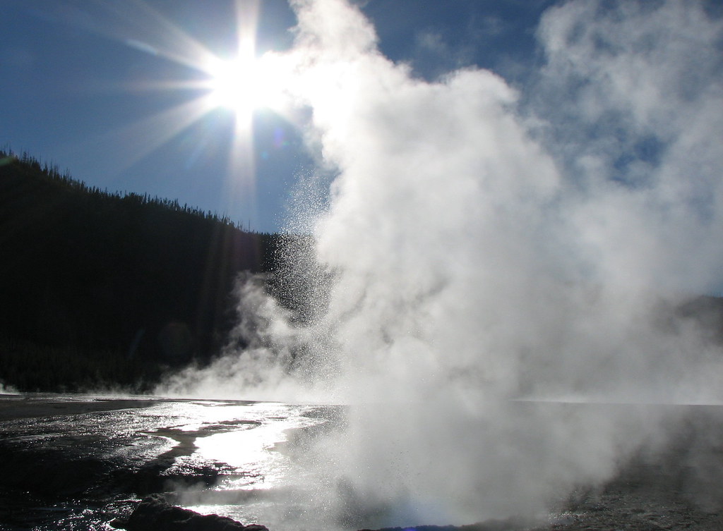 Yellowstone Rising Sun Yellowstone National Park | The sun rises over Geyser Hill. | Flickr