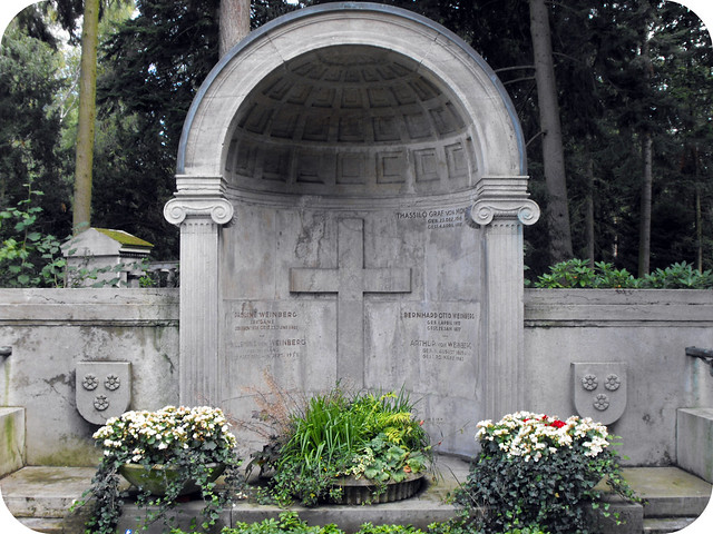 Pratial View on Tomb of Arthur and Wilhelmine von Weinberg