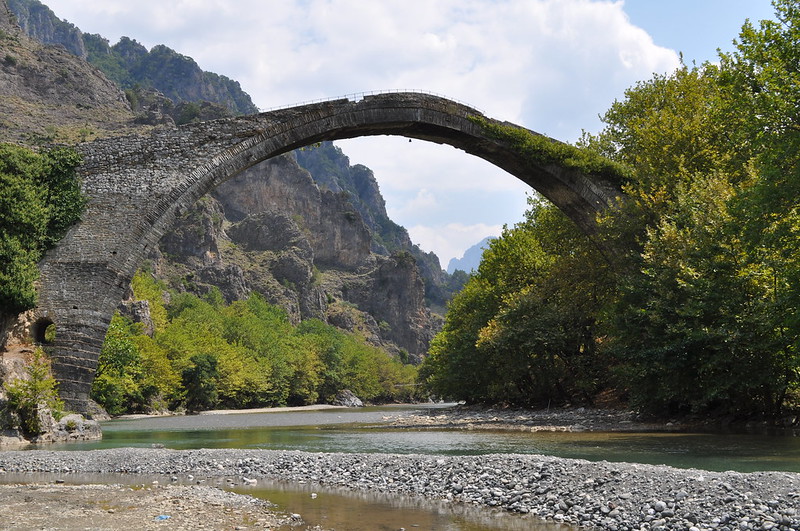 The old stone bridge of Konitsa