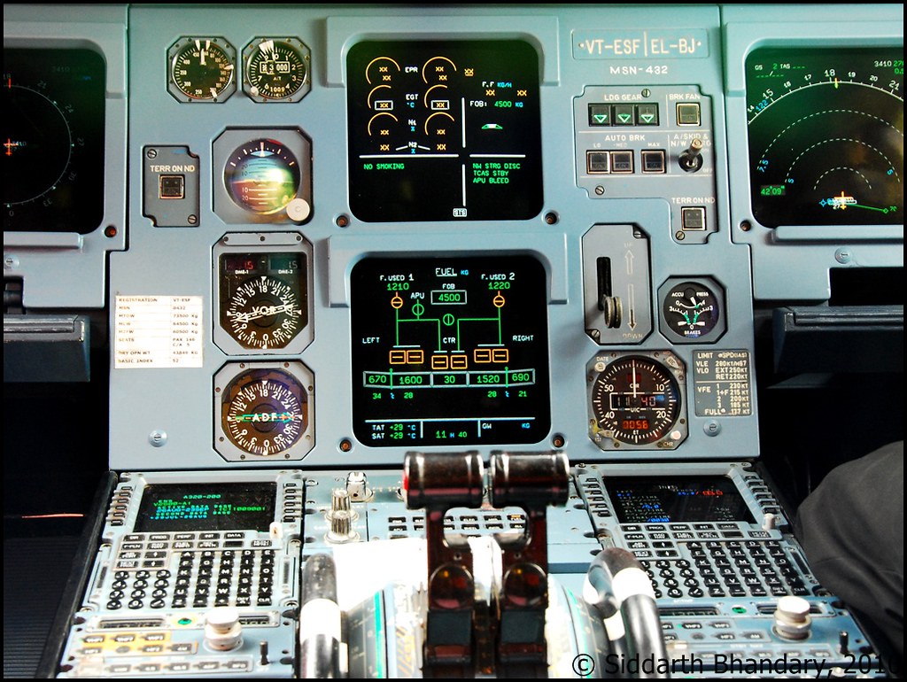 Air india Airbus A320 flight deck