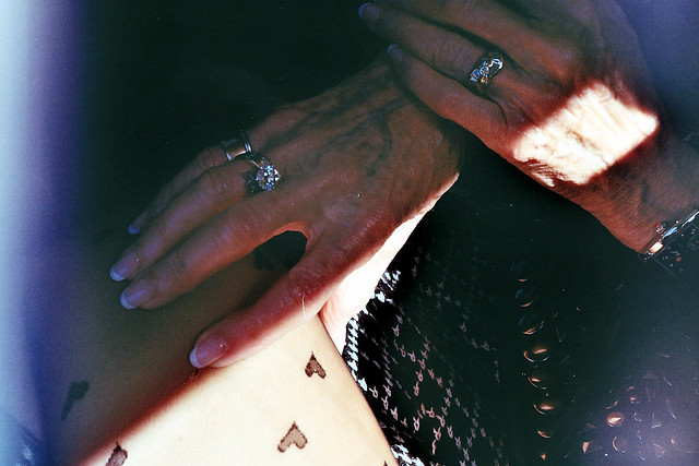 grandma hands, diamonds and <3s
