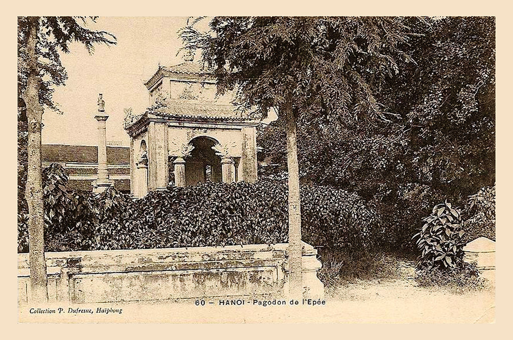 HANOI - Pagodon de l'Epée - Đền thờ vua Lê Thái Tổ cạnh Hồ Gươm