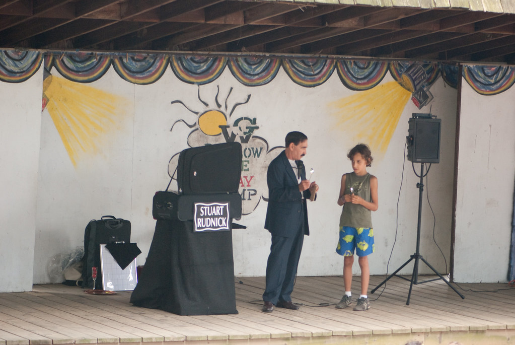 07-30-10 | Stuart Rudnick Magic Show | Willow Grove Day Camp | Flickr