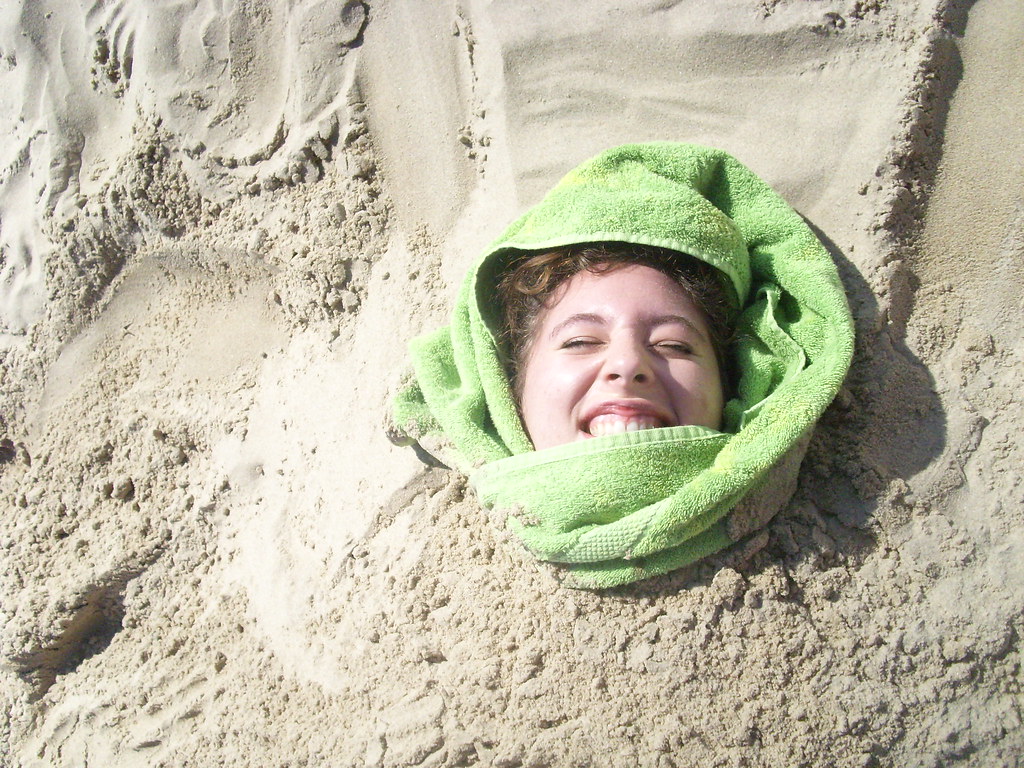 dsci0112-carly-sand-burial-in-grand-havens-labor-day-weeke-flickr