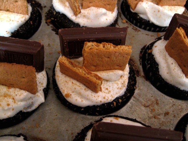 mmmm s'more cupcakes