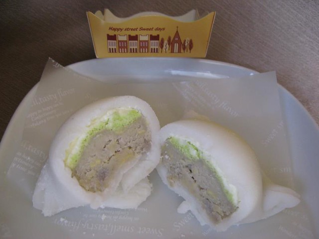 Yee Mei Fong Bakery - Durian mochi 4