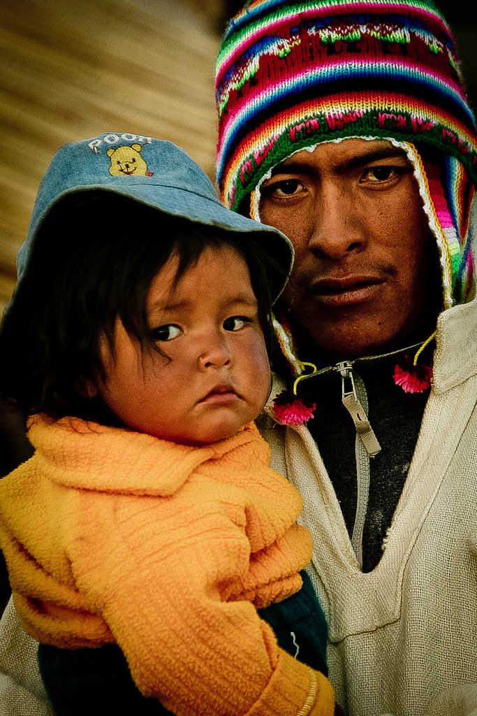 Peruvian Father Father and Daughter in Uros, Peru | Took a boat out to the m… | Flickr