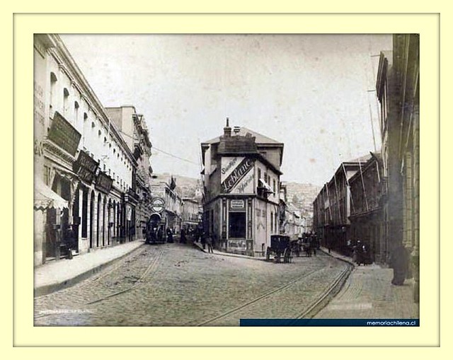 otra vista del estudio fotografico de Feliz Leblanc, en memoriachilena.cl Del Album de Valparaiso de Felix Leblanc de 1888