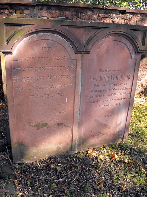 Grave of  Feist Rothschild (1810-1882) and his Wife Mimi Rothschild, geb. Hanau (1825-1847)