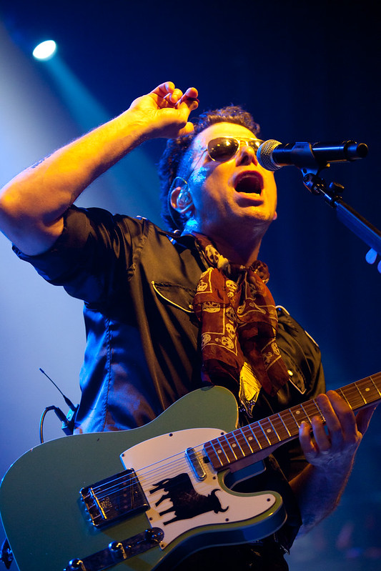 Andres Calamaro - Razzmatazz