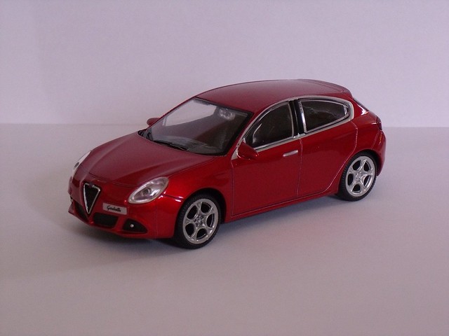 Alfa Romeo Giulietta 2010 (Mondomotors 1/43)