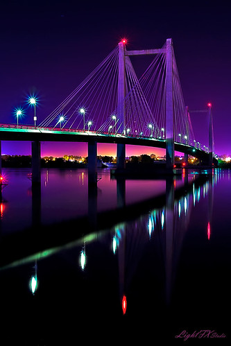 longexposure bridge light shadow reflection night canon landscape washington nightshot noflash columbiariver 7d pacificnorthwest ambient cablebridge illuminate richland kennewick pasco shutterdelay