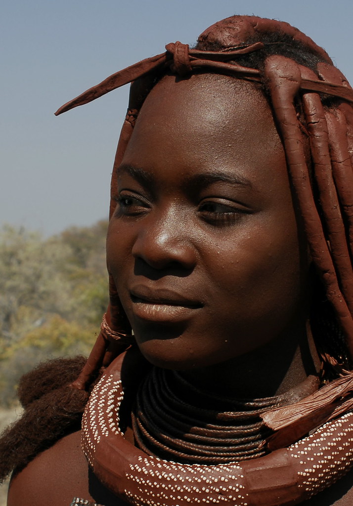 Tribe himba black. Племя Химба. Племя Химба грудь. Химба Намибия девственницы. Химба оперная певица.