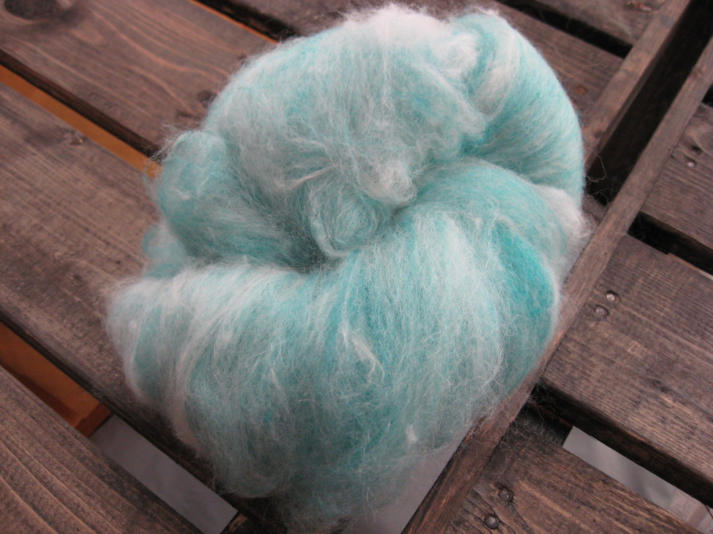 lusciousangora1 003 | Luscious angora fiber batt. I plan to … | Flickr
