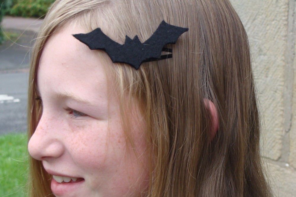 bat hair clips | Bat hair clips made using black 3mm felt ba… | Flickr