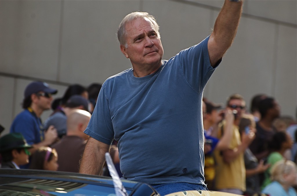 gil gerard net worth 2019