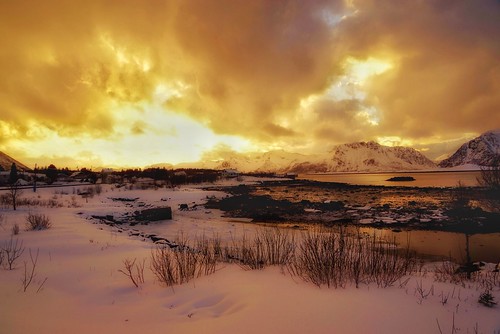 ocean fjord norway nordland sunset sun seashore winter noreg norge norwegen lofoten cold snow panorama scenic beautiful
