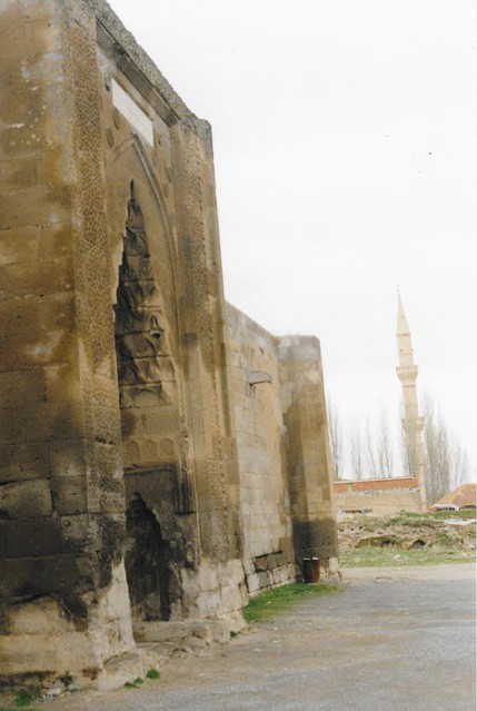 Ağzıkarahan, Turkey - Ağzıkarahan (Caravanserai) and Ağzıkarahan Köyü Cami (Mosque)