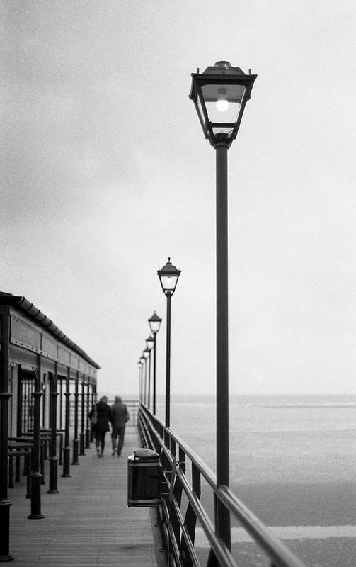 FILM - On the pier