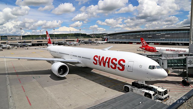 HB-JNH Swiss Boeing 777-3DE(ER)