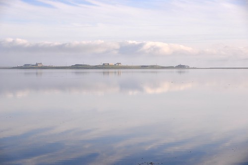 orkney stenness loch mist scotland reflection