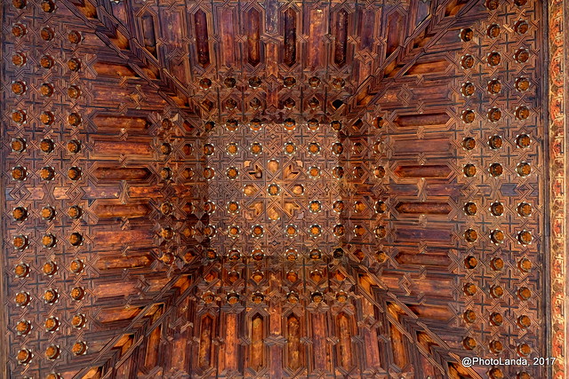 Armadura de artesa de la qubba del Cuarto de Santo Domingo (antigua almunia nazarí). Granada. 1302.