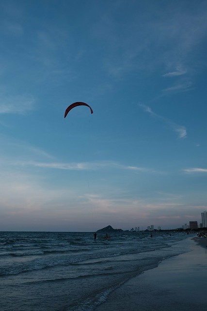 #beach #kite #sunset #fujifilm #xt2