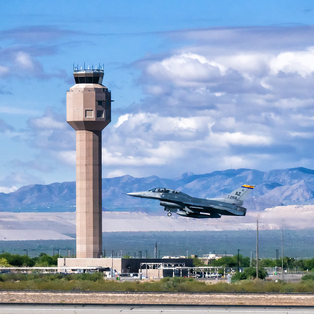 F-16 @ Tucson airport