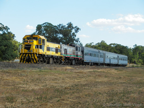 trains rails rail train railfanning trainspotting nsw australia railway 4701 4702 railpage:class=63 railpage:loco=4701 rpaunsw47class rpaunsw47class4701 ak cars