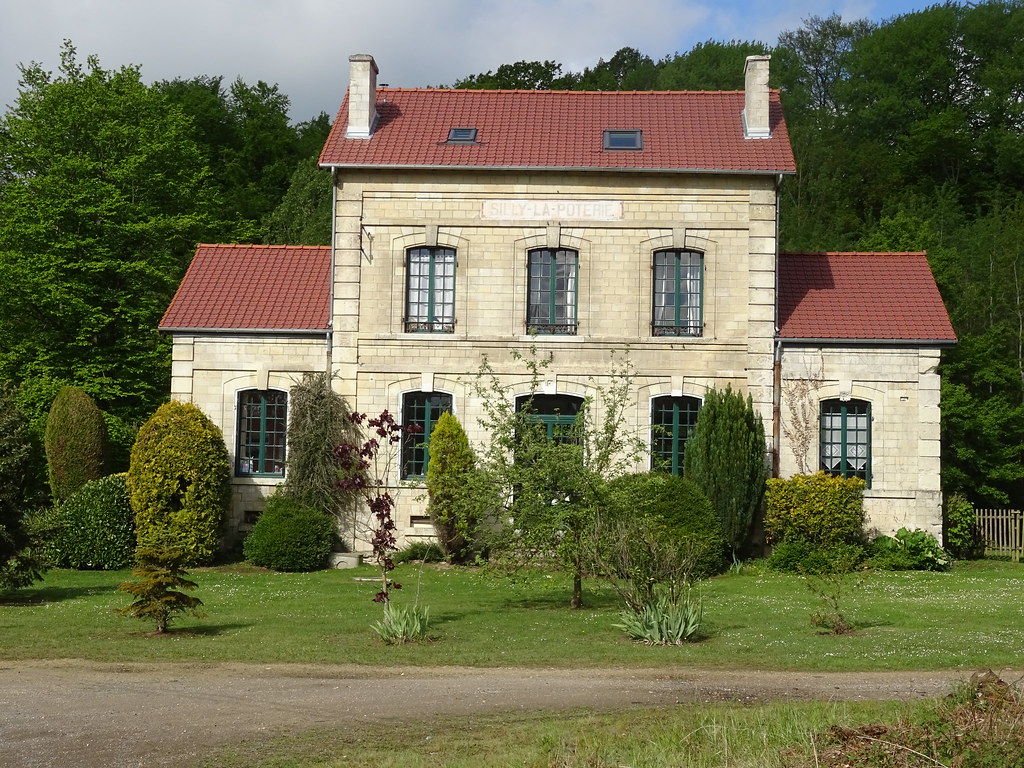 Gare de Silly