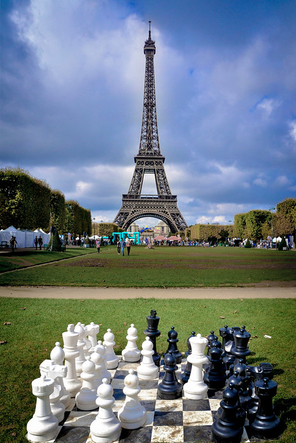 Echec et mat, par la tour (Eiffel)