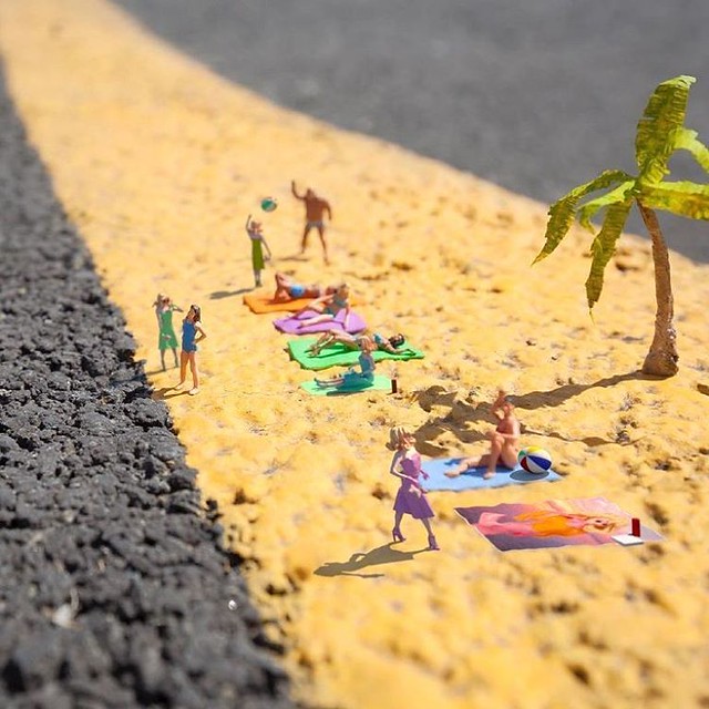 On the shore line #Pandemonia visiting the #LittlePeople. After @Slinkachu_official #sunbathing