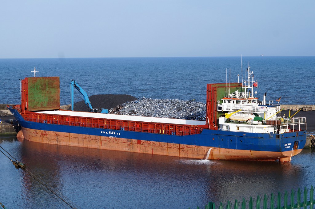 1 DSC02165 (2). General Cargo vessel Hav Pike preparing to load scrap metal at Port of Seaham.