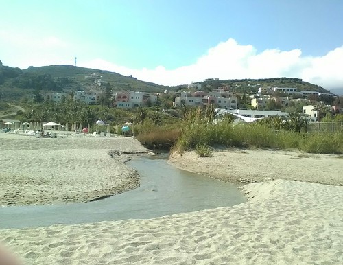 damnoni beach