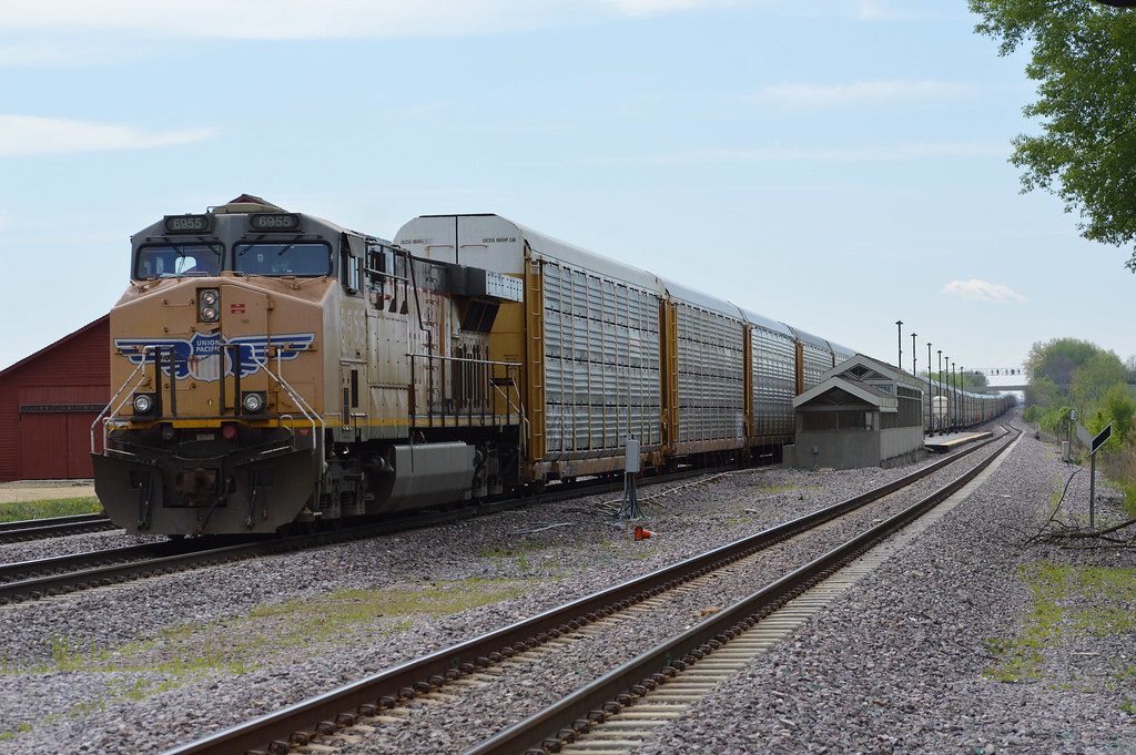 Crawler DPU | UP convertible AC6000CW 6955 shoves the autora… | Flickr