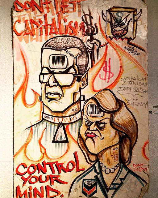 Don't let capitalism control your mind. @refa1love #TNS @oaklandgraffiti @oakland.graffiti @graffitimash @graff.funk @graffitithecity @graffitiusa #refa #capitalism