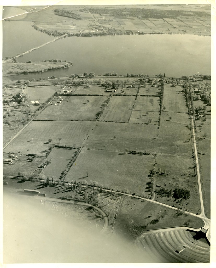 HC00400 | Aerial photograph by William E. Riley, showing the… | Flickr