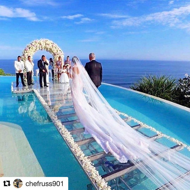 Hmm.. a good wedding look 👀 or no? #Repost @chefruss901 with @repostapp Definitely having a beach 🌊 wedding 👰 #retiredat38 ・・・ This is ultra cool, I'd like to do sum spectacular like this