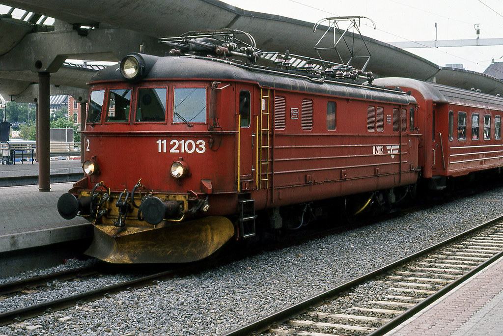 NSB 11 2103 Oslo July, 1991