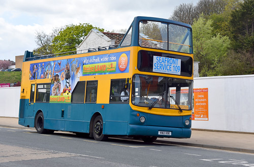 2017-04-22 V182 OOE Volvo B7TL-Alexander of Shoreline Suncruisers, Corner Cafe, North Bay, Scarborough | by John Carter 1962