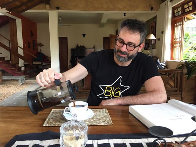 In which the newly arrived @ivansigal staves off the jet lag. Let the @globalvoicesonline Summit planning begin!