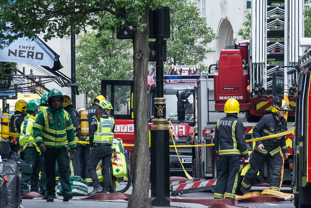 Central London high rise fire | Early Saturday afternoon 06/… | Flickr